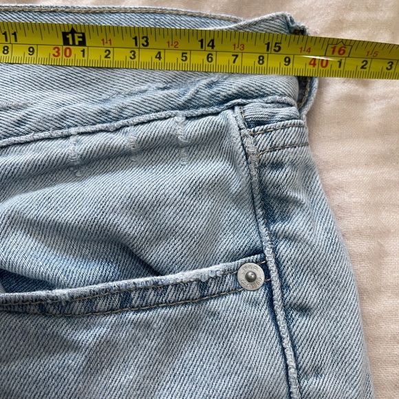 GAP Womens Jean Shorts Size 26 Blue Slim Short Distressed Light Wash Denim - Picture 8 of 10